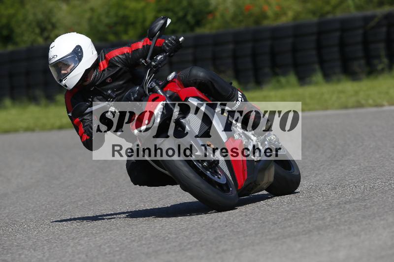 /Archiv-2024/29 12.06.2024 MOTO.CH Track Day ADR/Gruppe gelb/unklar